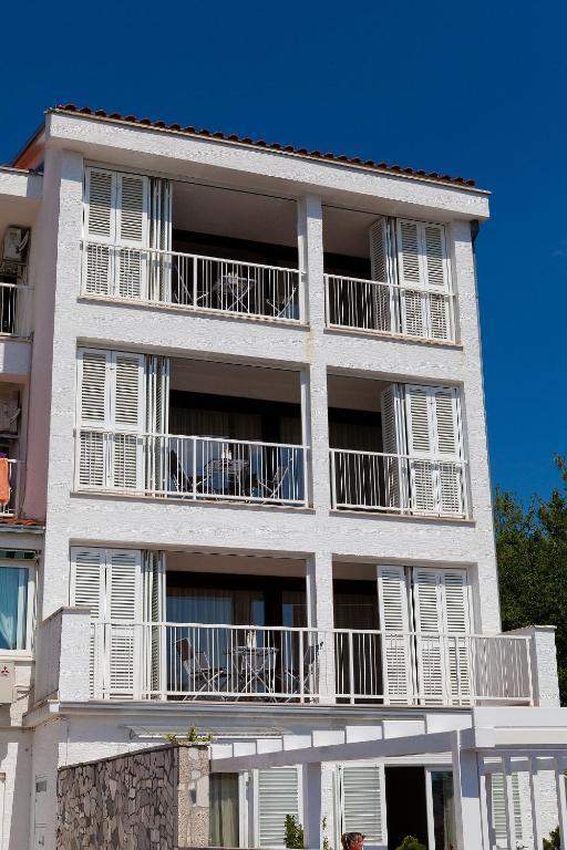 Apartments Casa Bianca ツリクヴェニツァ エクステリア 写真